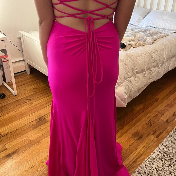 Full-length formal dress. Color bright fuchsia. Worn once, in great condition - Picture 4 of 5